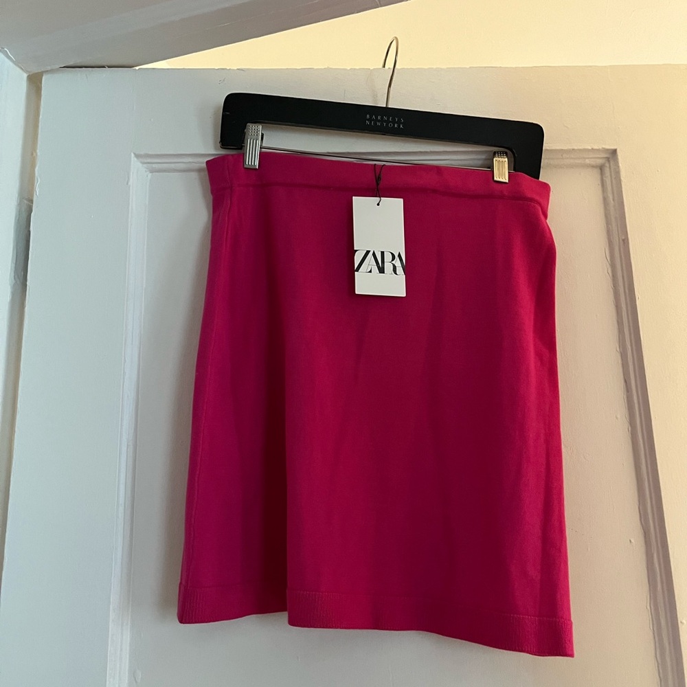 Zara hot pink knit mini skirt L NWT - Picture 3 of 4